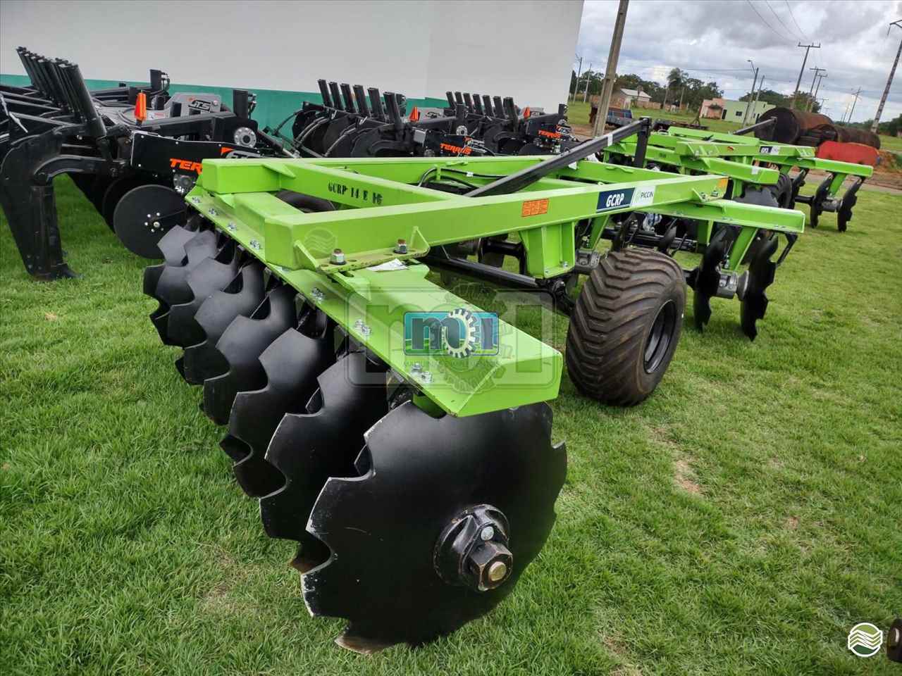 IMPLEMENTOS AGRICOLAS GRADE ARADORA ARADORA 16 DISCOS Moi Maquinas e Implementos Agricolas PORTO NACIONAL TOCANTINS TO